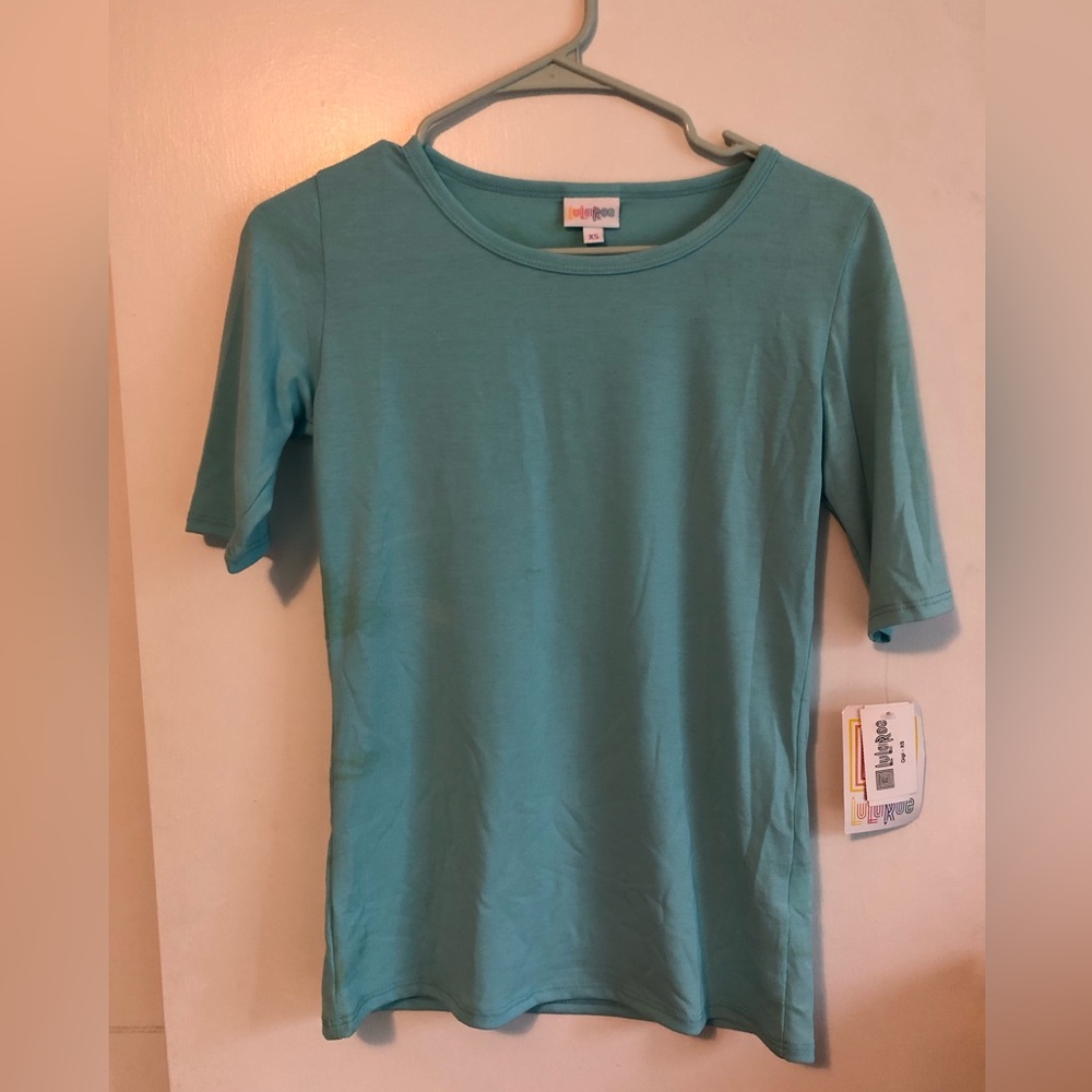 Lula Roe- Gigi XS top. Blue